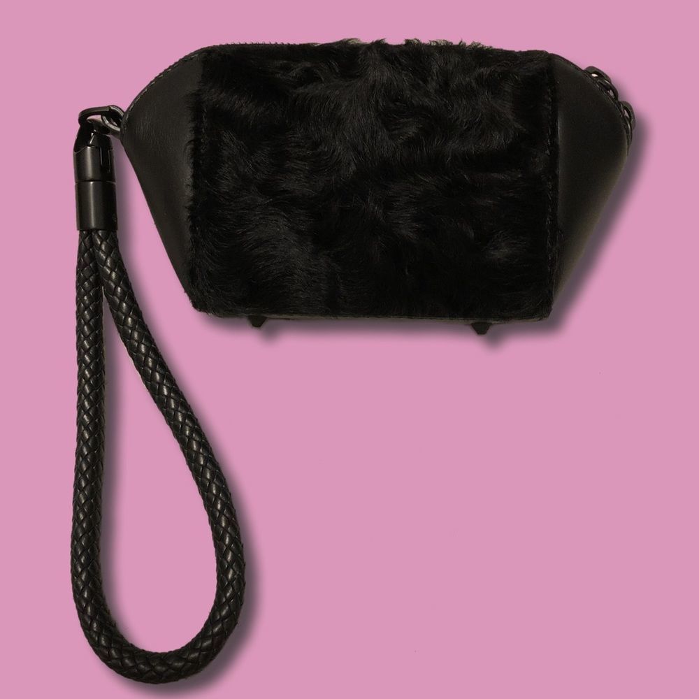 🎀Alexander Wang Chastity Wristlet🎀